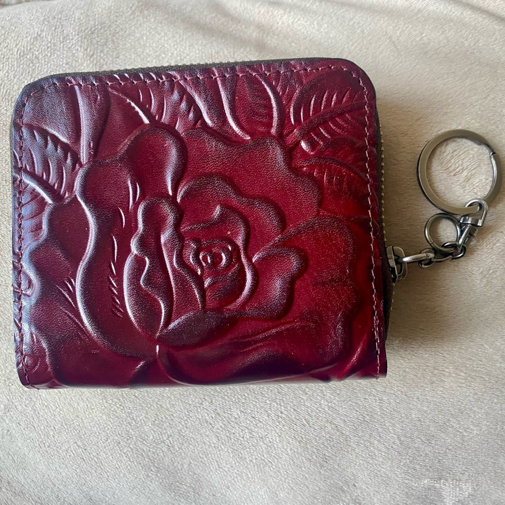 NWOTs Patricia Nash Malene Tooled Wallet
